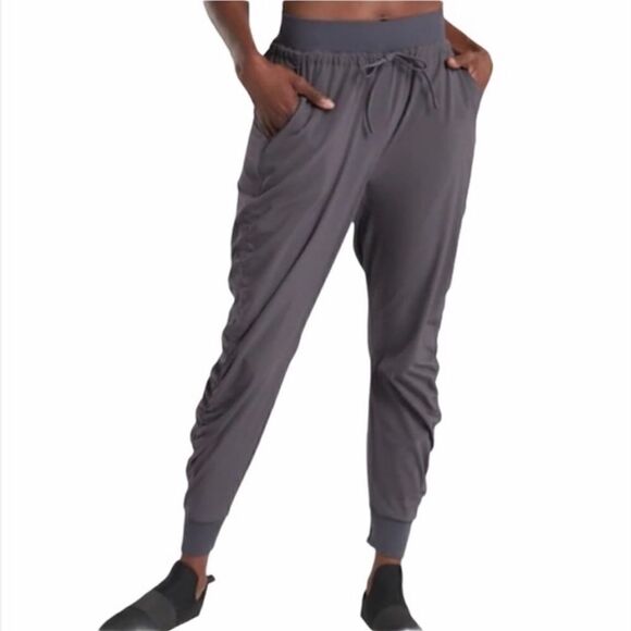 Athleta High waisted Orchid  Attitude athletic jogger Pants Women Size 6 - Picture 1 of 15
